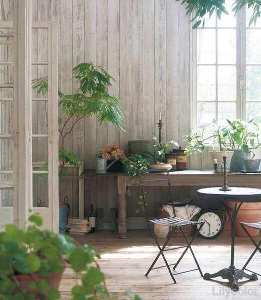 ナチュラルテイストな木目調壁紙