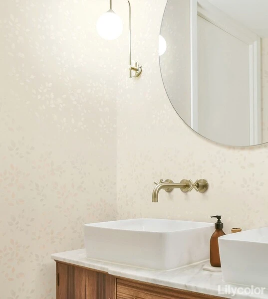 大人かわいい柄入り壁紙