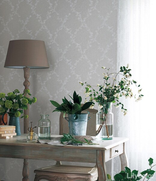 大人かわいい柄入り壁紙