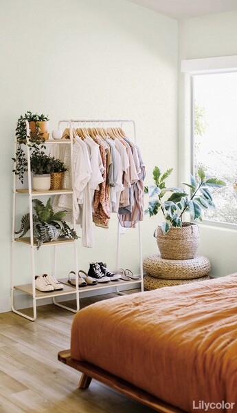 消臭+汚れ防止壁紙