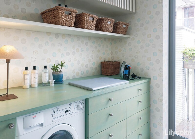 大人かわいい柄入り壁紙