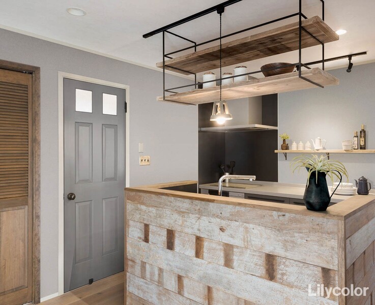 消臭+汚れ防止壁紙