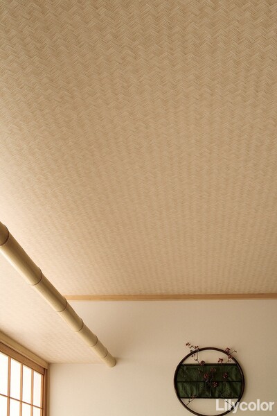 和調 天井にもおすすめウッド柄壁紙