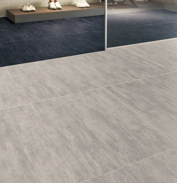 ロイヤルストーン・モア　フランモルタル