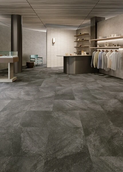 ロイヤルストーン・モア　フォグライム