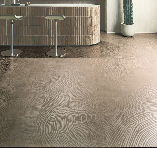 ロイヤルストーン・モア　バウムライン