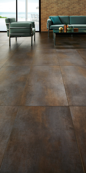 ロイヤルストーン・モア アイアンプレート