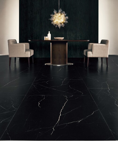 ロイヤルストーン・モア　グランドイタリアンブラック