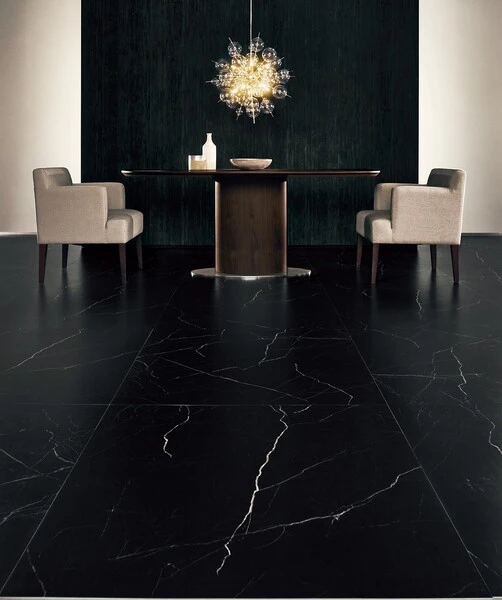 ロイヤルストーン・モア　グランドイタリアンブラック