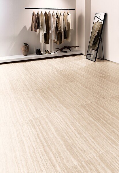 ロイヤルストーン・モア　グレーストラバーチン