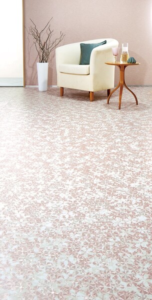 ロイヤルストーン・ルミナス　マンカイザクラ