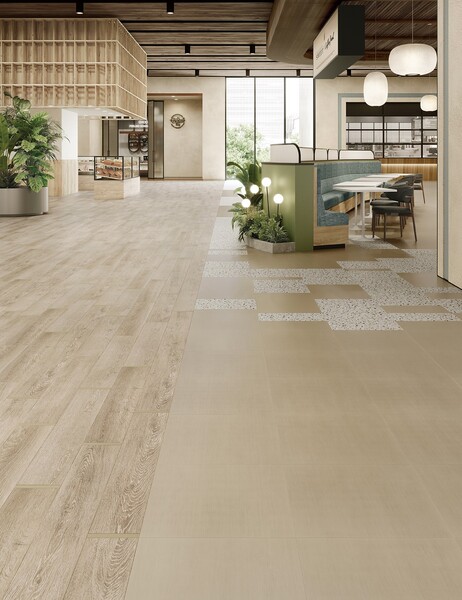 ロイヤルストーン・モア　シルキーメタル