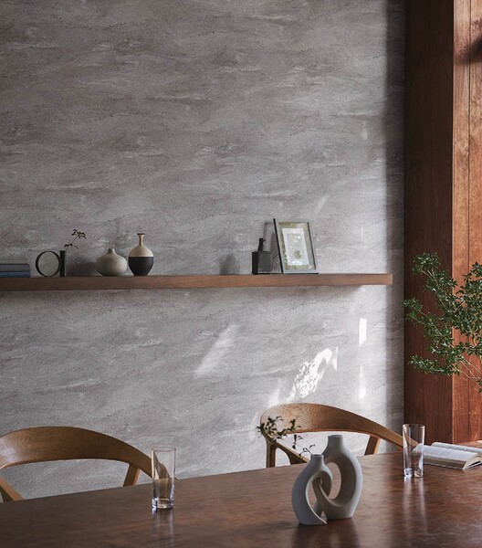 質感豊かな石目調壁紙