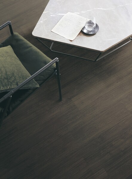 ロイヤルウッド　ビガーウォールナット