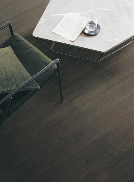 ロイヤルウッド　ビガーウォールナット