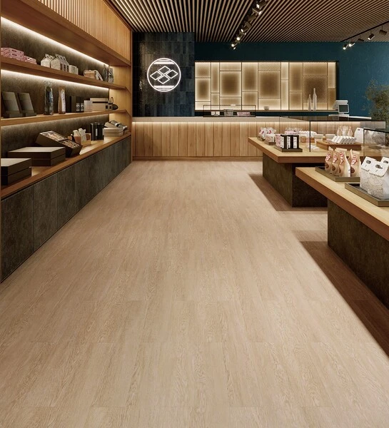 ロイヤルウッド　タモ