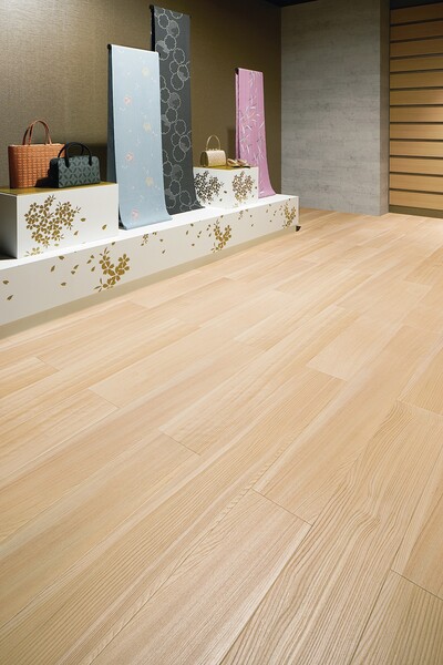 ロイヤルウッド　信州檜