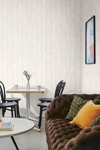 スタイリッシュな木目柄壁紙