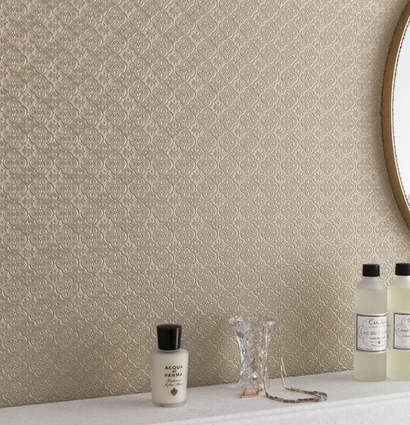 大人可愛い柄入り壁紙